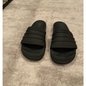 New without tags Adidas Slides Black Size 8